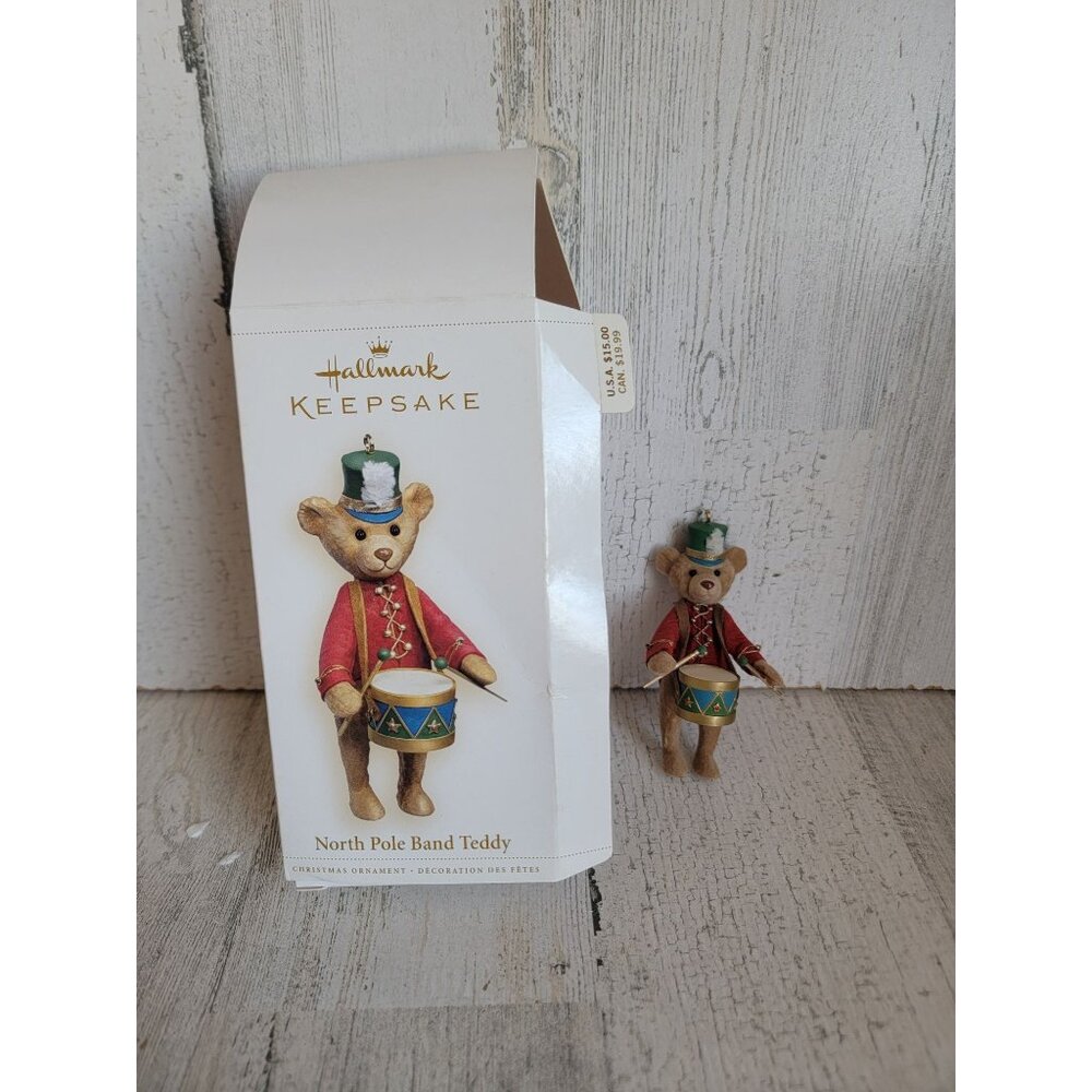 Hallmark North Pole band Teddy ornament Xmas‎